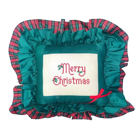 Vtg Plaid Ruffled Pillow With Embroidered "Merry Christmas" Design Festive Green - Picture 1 of 4